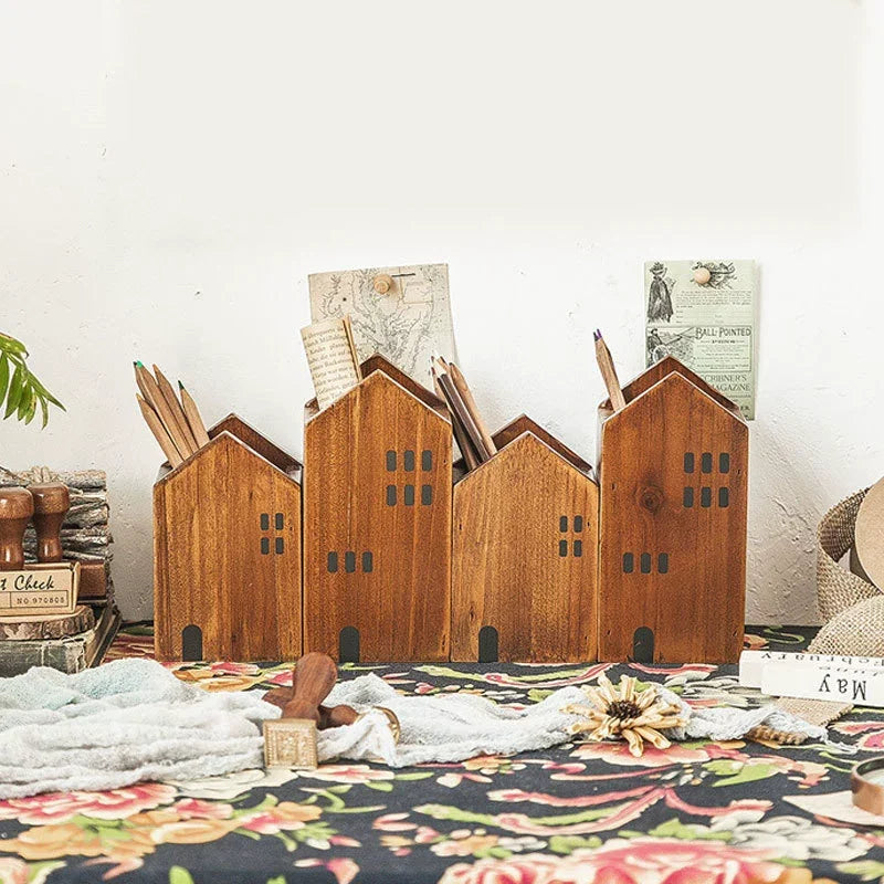 Porta Canetas Casa de Madeira Rústica