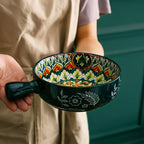 Saladeira com padrão de relevo pintado à mão com alça, tigela de macarrão, utensílios de cozinha, adequado para uso em fornos e micro-ondas