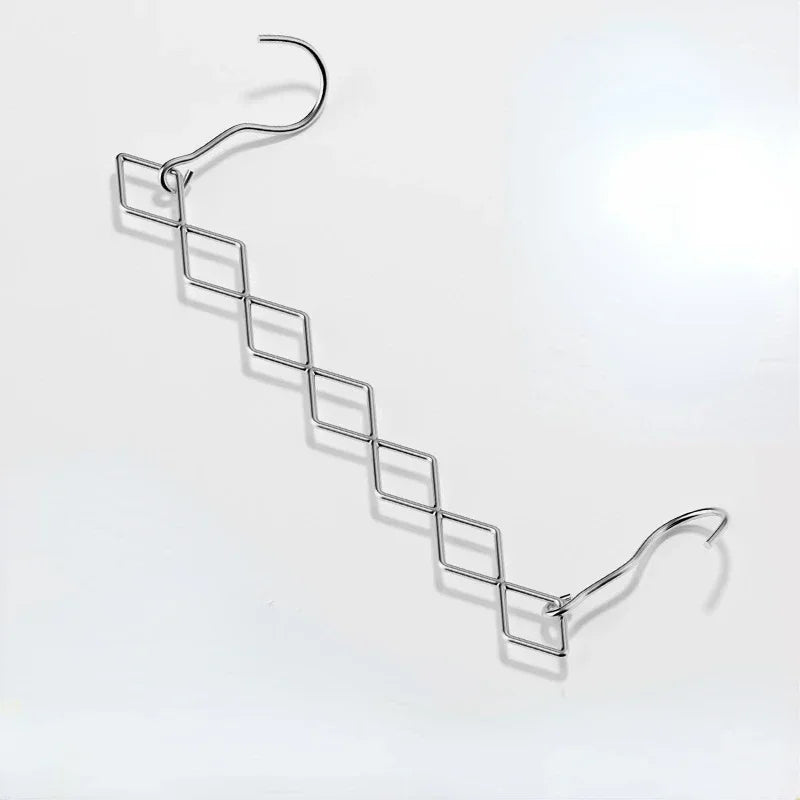 Cabides Mágicos Dobráveis para Economia de Espaço